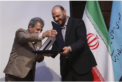 مسکنی در آیین نکوداشت چهرههای جامعه تعاون و یاریگری: تعاون تنها الگوی اقتصادی انسانمحور است مسکنی در آیین نکوداشت چهرههای جامعه تعاون و یاریگری: تعاون تنها الگوی اقتصادی انسانمحور است