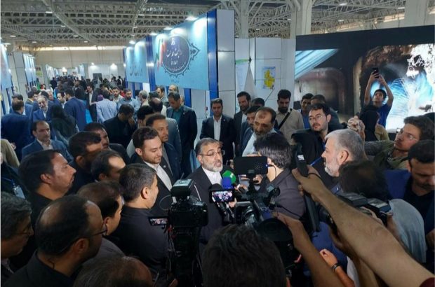 رئیس دفتر رئیس جمهور عصر شنبه در بازدید از نمایشگاه «روایت خدمت»: دولت با تمام توان پای کار آمده است/ شنیدن مطالبات مردم در نمایشگاه دولت رئیس دفتر رئیس جمهور عصر شنبه در بازدید از نمایشگاه «روایت خدمت»: دولت با تمام توان پای کار آمده است/ شنیدن مطالبات مردم در نمایشگاه دولت