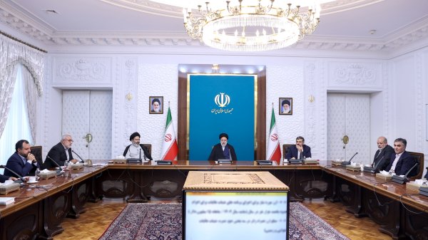 دکتر رئیسی در جلسه شورایعالی حج و زیارت: مردمیسازی عملیات زیارت مهمترین ماموریت دستگاههای متولی است دکتر رئیسی در جلسه شورایعالی حج و زیارت: مردمیسازی عملیات زیارت مهمترین ماموریت دستگاههای متولی است