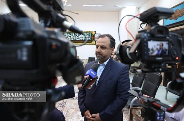 وزیر اقتصاد در جمع خبرنگاران در قم خبر داد: کاهش ۴۰ درصدی بخشنامهها و مقررات گمرکی در ۶ ماهه اول امسال/ استان قم از استانهای پیشرو در مولد سازی وزیر اقتصاد در جمع خبرنگاران در قم خبر داد: کاهش ۴۰ درصدی بخشنامهها و مقررات گمرکی در ۶ ماهه اول امسال/ استان قم از استانهای پیشرو در مولد سازی