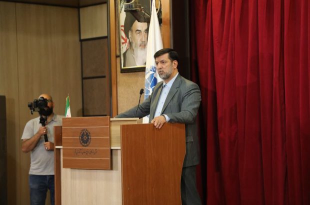 استاندار قم: ارتقای کیفیت مهم‌ترین مؤلفه در رقابت با کالاهای خارجی است