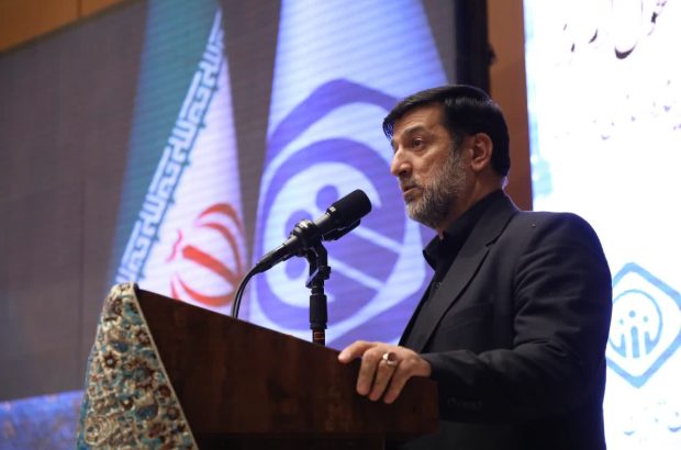 دکتر آقامیری در همایش سراسری مدیران تامین اجتماعی؛ رفع موانع و مشکلات استان برای حضور بیشتر سرمایهگذاران دکتر آقامیری در همایش سراسری مدیران تامین اجتماعی؛ رفع موانع و مشکلات استان برای حضور بیشتر سرمایهگذاران