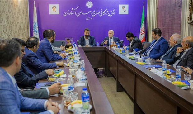 رئیس بخش اقتصادی سفارت فرانسه در نشست با فعالان اقتصادی قم روابط تجاری ایران و فرانسه باید بازیابی شود رئیس بخش اقتصادی سفارت فرانسه در نشست با فعالان اقتصادی قم روابط تجاری ایران و فرانسه باید بازیابی شود