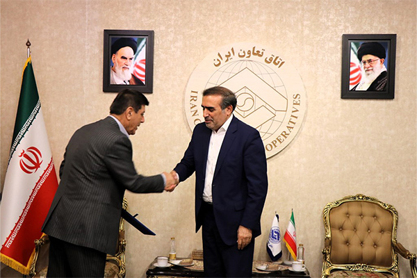 مسئولیت حوزه دبیری مرکز داوری اتاق تعاون ایران به خلیل حیات مقدم واگذار شد مسئولیت حوزه دبیری مرکز داوری اتاق تعاون ایران به خلیل حیات مقدم واگذار شد