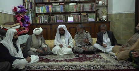 سفر نماینده ولی فقیه در سپاه به استان سیستان و بلوچستان/از بازدید نقطه صفر مرزی تا دیدار با سران طوایف استان سفر نماینده ولی فقیه در سپاه به استان سیستان و بلوچستان/از بازدید نقطه صفر مرزی تا دیدار با سران طوایف استان