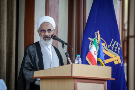 نماینده ولیفقیه در سپاه: مداحان با ادبیات مدح و مرثیه خوانی جهاد تبیین کنند نماینده ولیفقیه در سپاه: مداحان با ادبیات مدح و مرثیه خوانی جهاد تبیین کنند