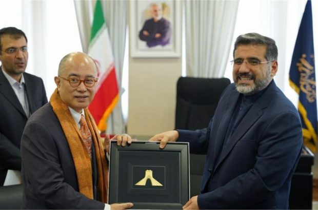 وزیر فرهنگ در دیدار با رییس کمیسیون فرهنگ و هنر فیلیپین: نمایشگاه بینالمللی کتاب تهران جز برترین نمایشگاههای دنیا است وزیر فرهنگ در دیدار با رییس کمیسیون فرهنگ و هنر فیلیپین: نمایشگاه بینالمللی کتاب تهران جز برترین نمایشگاههای دنیا است