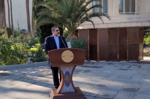 وزیر فرهنگ در آستانه روز ملی حکمت و فلسفه و در پی دیدار با مهدی محقق: استاد محقق، نقش سترگی در زنده نگهداشتن شعله حکمت در سرزمین ما دارد وزیر فرهنگ در آستانه روز ملی حکمت و فلسفه و در پی دیدار با مهدی محقق: استاد محقق، نقش سترگی در زنده نگهداشتن شعله حکمت در سرزمین ما دارد