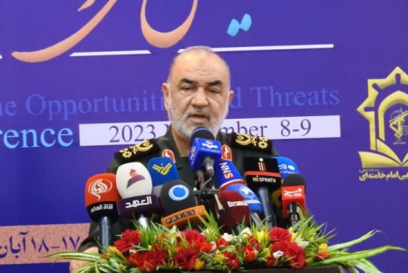 سرلشکر سلامی: هیچ کس نمیتواند کابوس مرگ را از اذهان اسرائیلیها خارج کند سرلشکر سلامی: هیچ کس نمیتواند کابوس مرگ را از اذهان اسرائیلیها خارج کند