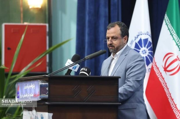 مهار تورم و کنترل نقدینگی نباید به بهای خشکسالی تولید دنبال شود مهار تورم و کنترل نقدینگی نباید به بهای خشکسالی تولید دنبال شود