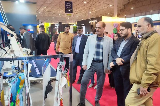 معاون استاندار قم عنوان کرد؛ توجه به صنعت کفش ماشینی به عنوان سوغات هدف استان قم