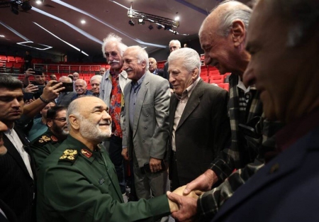 سرلشکر سلامی: شخصیت‌های ورزشی وسعت جهانی دارند و دنیا به آنها افتخار می‌کند