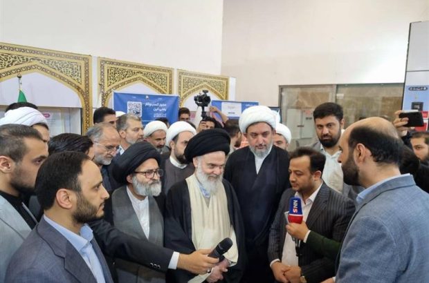 بازدید آیت الله حسینی بوشهری، سخنگوی دولت و جمعی از اعضای خبرگان و طلاب از غرفه وزارت اقتصاد در نمایشگاه روایت پیشرفت بازدید آیت الله حسینی بوشهری، سخنگوی دولت و جمعی از اعضای خبرگان و طلاب از غرفه وزارت اقتصاد در نمایشگاه روایت پیشرفت