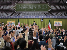 دیدار دانشآموزان و دانشجویان با رهبر انقلاب دیدار دانشآموزان و دانشجویان با رهبر انقلاب