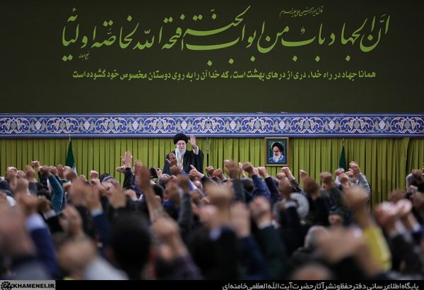 دیدار اعضای کنگره ملی بزرگداشت ۲۴ هزار شهید تهران با رهبر انقلاب دیدار اعضای کنگره ملی بزرگداشت ۲۴ هزار شهید تهران با رهبر انقلاب