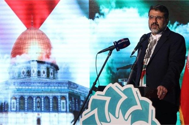 زبانهنر مهمترین راه انتقال زیباییهای اربعین است زبانهنر مهمترین راه انتقال زیباییهای اربعین است