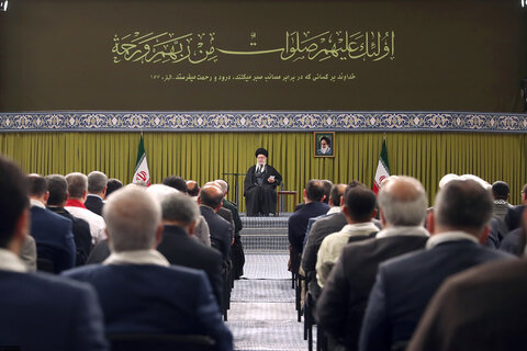 مهمترین مشکل دشمنان جمهوری اسلامی، نداشتن شناخت نسبت به مردم ایران است مهمترین مشکل دشمنان جمهوری اسلامی، نداشتن شناخت نسبت به مردم ایران است