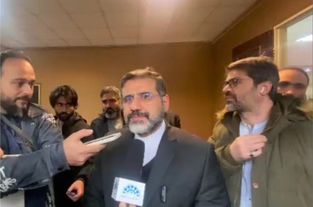 اصحاب فرهنگ، هنر و رسانه مبلغ حضور در انتخابات باشند اصحاب فرهنگ، هنر و رسانه مبلغ حضور در انتخابات باشند