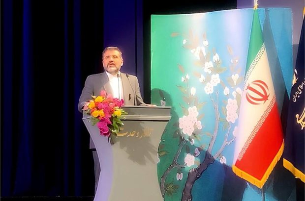 هنرهای تجسمی باعث رونق سایر بخشهای هنری است هنرهای تجسمی باعث رونق سایر بخشهای هنری است