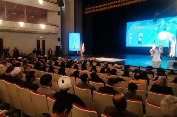 نخستین نشست معرفی جایزه جهانی امام خمینی (ره) برگزار شد نخستین نشست معرفی جایزه جهانی امام خمینی (ره) برگزار شد