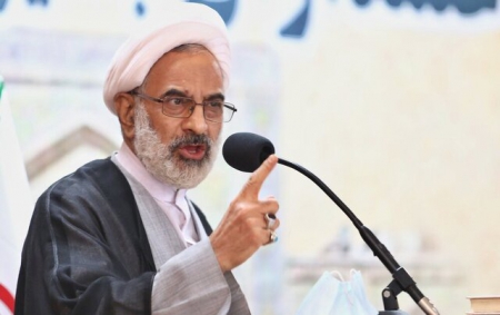 حجت الاسلام والمسلمین حاجی صادقی: همه مسئولین از سخنان اختلاف افکن خودداری کنند