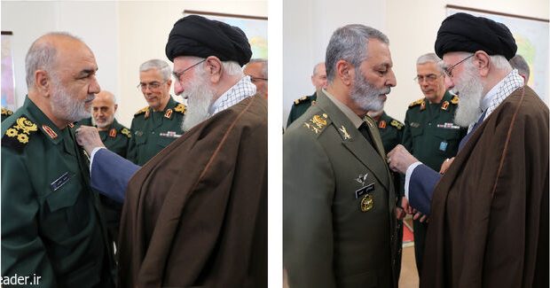 اعطای نشان فتح به فرماندهان کل ارتش و سپاه اعطای نشان فتح به فرماندهان کل ارتش و سپاه