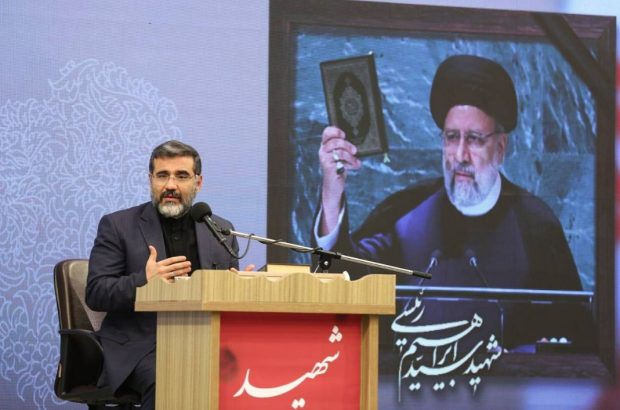 رئیسجمهور کمنظیری را از دست دادیم و مردم ایران حق دارند اینگونه سوگواری کنند رئیسجمهور کمنظیری را از دست دادیم و مردم ایران حق دارند اینگونه سوگواری کنند