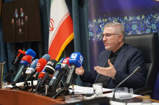 امسال کسری بودجه نداریم