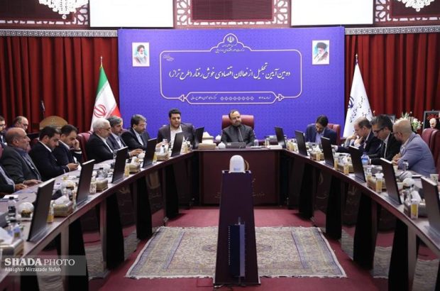 اولویت استفاده از ظرفیت های قانونی گمرکی و مالیاتی برای خوش حسابان