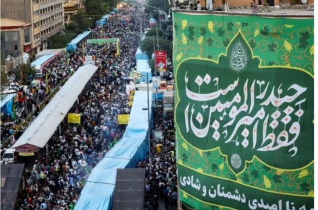 حضور وزیر فرهنگ در جشن ده کیلومتری غدیر حضور وزیر فرهنگ در جشن ده کیلومتری غدیر