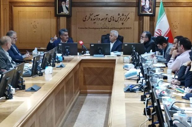 تعاونی‌ها مسیر شکل‌گیری مشارکت مردم در تولید هستند