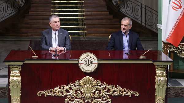 دکتر پزشکیان در نشست مطبوعاتی مشترک با رهبر ملی ترکمنستان: امیدوارم توافقات راهبردی میان دو کشور به گسترش همکاری‌ها منجر شود