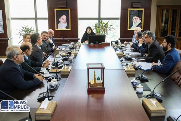 مذاکرات وزیر راه و شهرسازی با رئیس بنیاد مستضعفان برای پیشبرد طرحهای راه و شهرسازی مذاکرات وزیر راه و شهرسازی با رئیس بنیاد مستضعفان برای پیشبرد طرحهای راه و شهرسازی