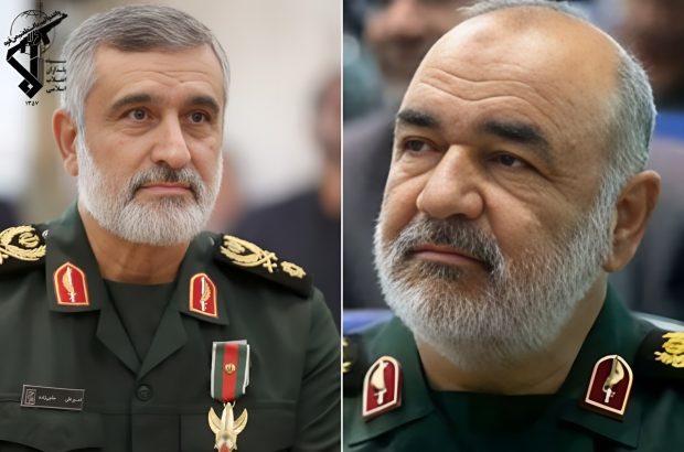 فرمانده کل سپاه طی پیامی دریافت نشان فتح از دست مبارک رهبر معظم انقلاب را به سردار حاجی زاده تبریک گفت