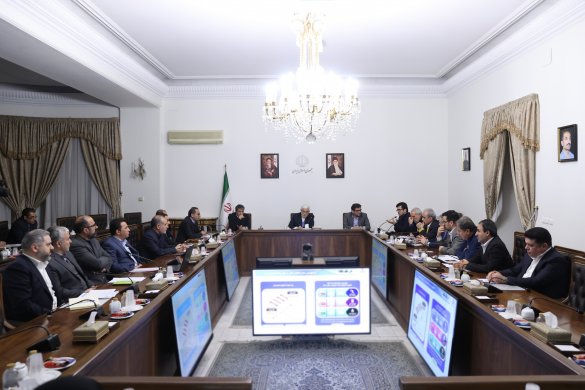 صنعت نفت باید از فناوریهای «های تک» استفاده کند صنعت نفت باید از فناوریهای «های تک» استفاده کند