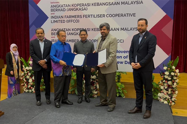 امضای تفاهم نامه میان اتاق تعاون ایران و سازمان ملی تعاون مالزی ANGKASA امضای تفاهم نامه میان اتاق تعاون ایران و سازمان ملی تعاون مالزی ANGKASA