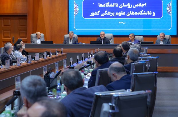 رسیدگی به وضعیت و حل مشکلات افراد در معرض خطر و در معرض آسیب باید اولویت کاری ما باشد