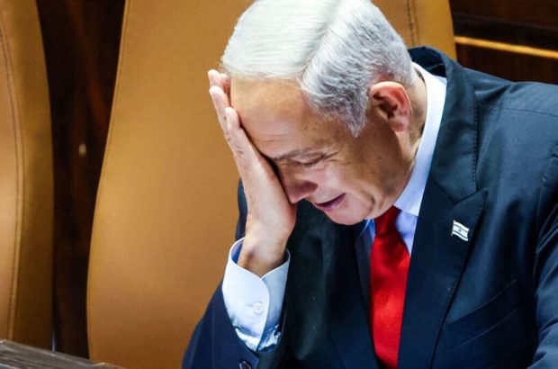 نتانیاهو برای دهمینبار به اتهامات رشوه، کلاهبرداری و خیانت در امانت در دادگاه حاضر شد نتانیاهو برای دهمینبار به اتهامات رشوه، کلاهبرداری و خیانت در امانت در دادگاه حاضر شد