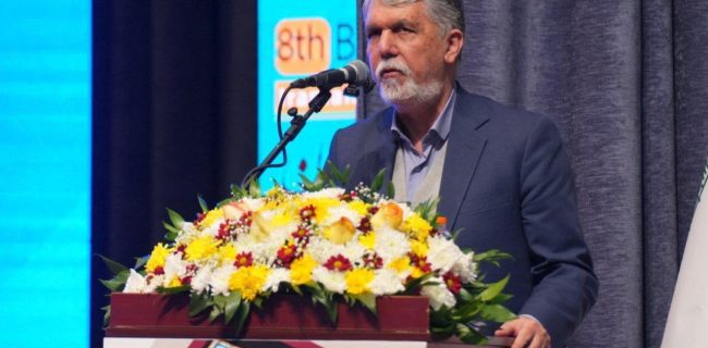 وزیر فرهنگ: خوشنویسی عروس هنرهای ایرانی-اسلامی است