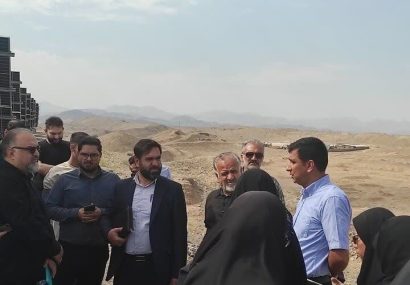 ۱۶۰۰ هکتار از مزارع خورشیدی قم وارد مدار تولید شد